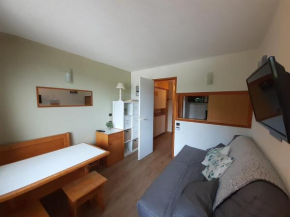 Studio cosy près remontées, balcon, parking gratuit - FR-1-561-115